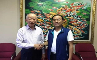 印尼著名僑領(lǐng)、印尼泛印集團(tuán)董事長(zhǎng)、印尼總統(tǒng)大學(xué)創(chuàng)辦人-李文光